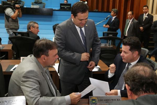 Imagem: Parlamentares analisaram cinco projetos durante a última sessão da semana