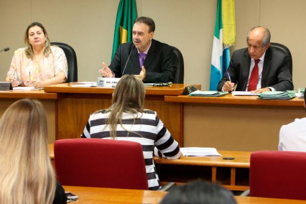 Imagem: Dr. Paulo Siufi presidiu reunião no plenarinho Deputado Nelito Câmara