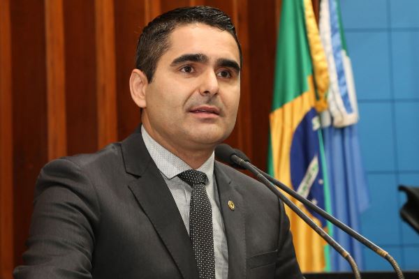 Imagem: Deputado Herculano também pediu revitalização do Estádio Morenão