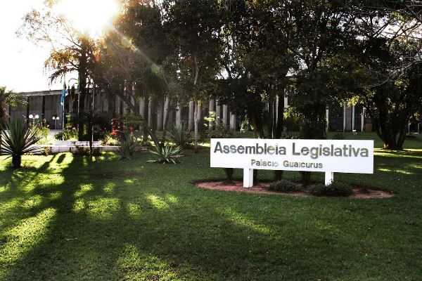 Imagem: A ALMS tem sua sede no Palácio Guaicurus, no Parque dos Poderes, em Campo Grande