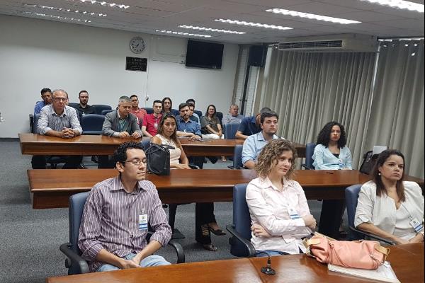 Imagem: Nesta quarta-feira, 20 concursados tomaram posse na Casa de Leis