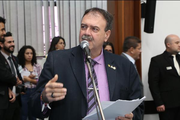 Imagem:  Para o deputado, a data irá propiciar debates sobre a condição do ostomizado e servir como instrumento para promover a dignidade da pessoa nessa situação