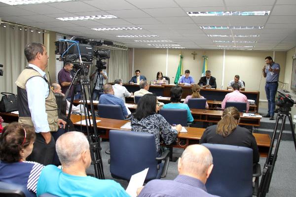 Imagem: Primeira reunião da Frente, realizada em abril deste ano