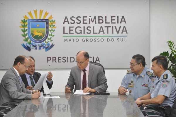 Imagem: A assinatura do Termo de Cooperação ocorreu na manhã desta quarta-feira