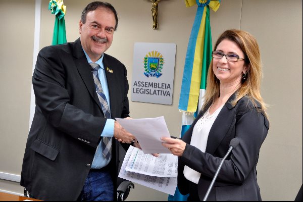 Imagem: A Anfarmag dará apoio técnico e orientações à Comissão de Saúde no sentido de regulamentar projetos que envolvam a área