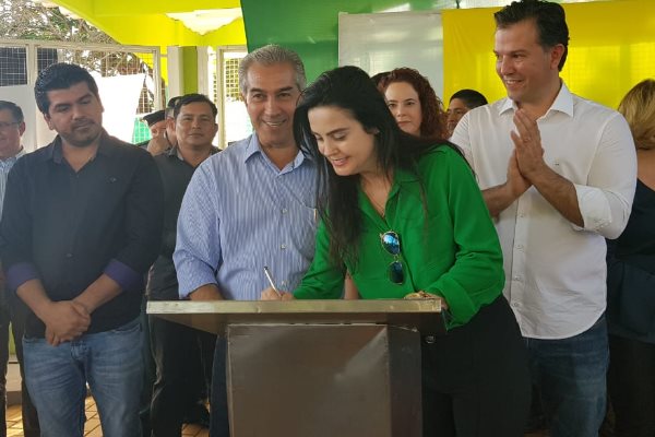 Imagem: Mara Caseiro acompanha governador durante agenda em Guia Lopes e Jardim