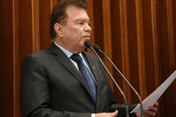 Imagem: Com a Lei proposta por Picarelli, Mato Grosso do Sul foi o primeiro estado brasileiro a implantar a Lei e adotar como política de saúde voltada para recém-nascidos. 