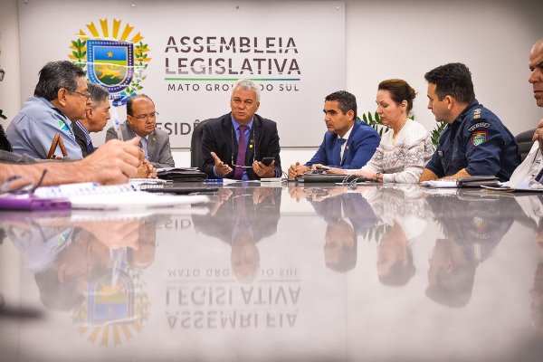 Imagem: Parlamentares debatem formas de coibir a ação de criminosos nas igrejas e templos