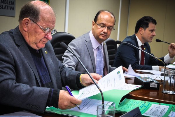 Imagem: A reunião da CCJR aconteceu na manhã desta quarta-feira, no Plenarinho