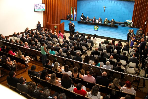 Imagem: Sessão solene para entrega de Título de Cidadão Sul-mato-grossense realizada no ano passado
