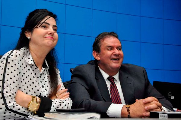 Imagem: As leis de Mara Caseiro e Eduardo Rocha foram publicadas no Diário Oficial do Estado