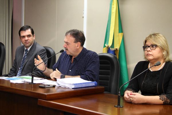 Imagem: A audiência pública atende a Lei Complementar 141/2012, que regula os dispositivos constitucionais relativos aos serviços públicos de saúde em todo o País