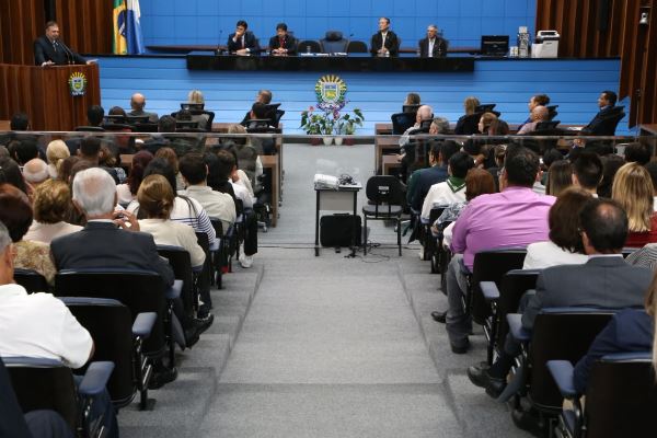 Imagem: Homenagem ao Dia Estadual da Sukyo Mahikari aconteceu no Plenário Júlio Maia