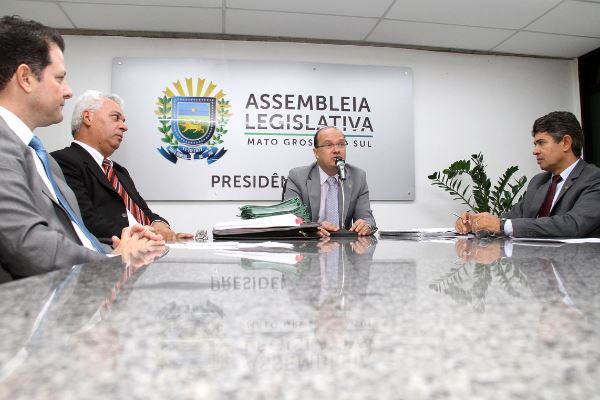 Imagem: Barbosinha e Renato Câmara conduzirão trabalhos da CCJR ao longo deste ano