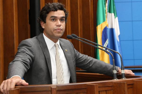 Imagem: Beto Pereira conseguiu o apoio de vários deputados na reapresentação do projeto