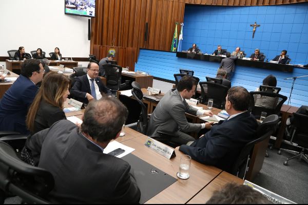 Imagem: As comissões têm a responsabilidade de debater, analisar, votar e emitir parecer às matérias distribuídas 