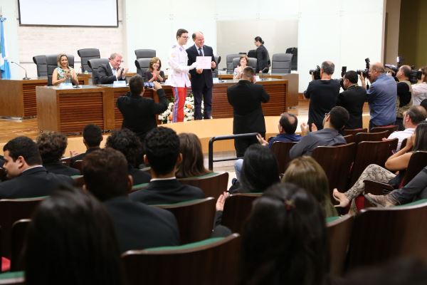 Imagem: O presidente da ALMS, Junior Mochi, ressaltou a importância do Parlamento Jovem para cada estudante
