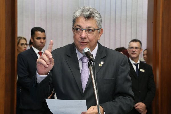 Imagem: Evander afirmou que os parlamentares e ministros de Mato Grosso do Sul estão se destacando no cenário político do País