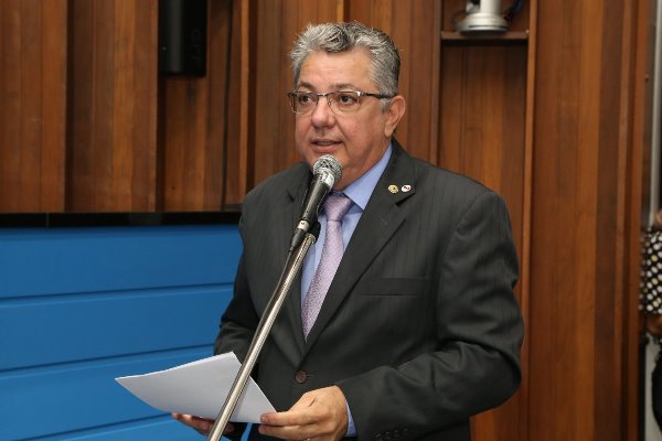 Imagem: O parlamentar ressalta que a oferta por telefone não vincula de forma clara todos os encargos contratuais