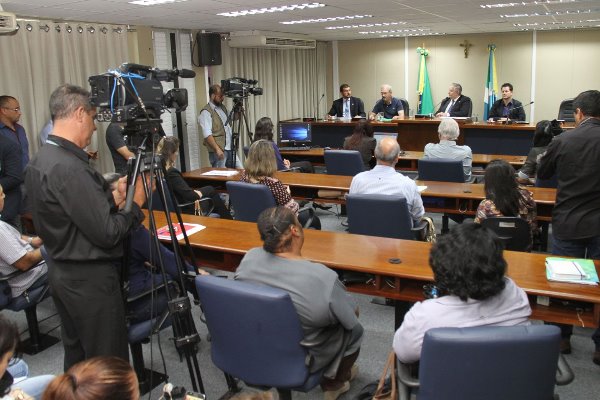 Imagem: Reunião para prestação de contas da Secretaria de Saúde relativas ao terceiro quadrimestre 