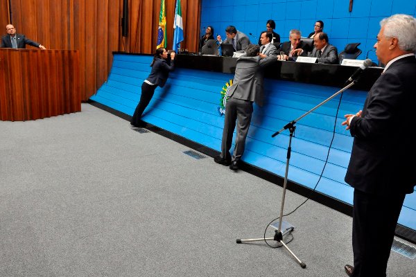 Imagem: Deputados falam da segurança pública, tema que preocupa a população sul-mato-grossense