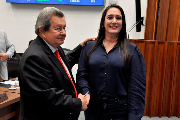 Imagem: Deputado Onevan convidou a vereadora Fabrízia à sessão