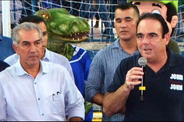 Imagem: Felipe Orro parabenizou o governador Reinaldo Azambuja pela reforma do Ginásio e pediu a revitalização do Estádio Noroeste.