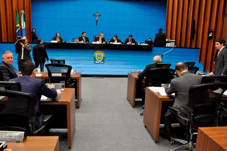 Imagem:  O “Primeira Discussão” será exibido terças e quintas, às 8h30, direto do plenário Júlio Maia