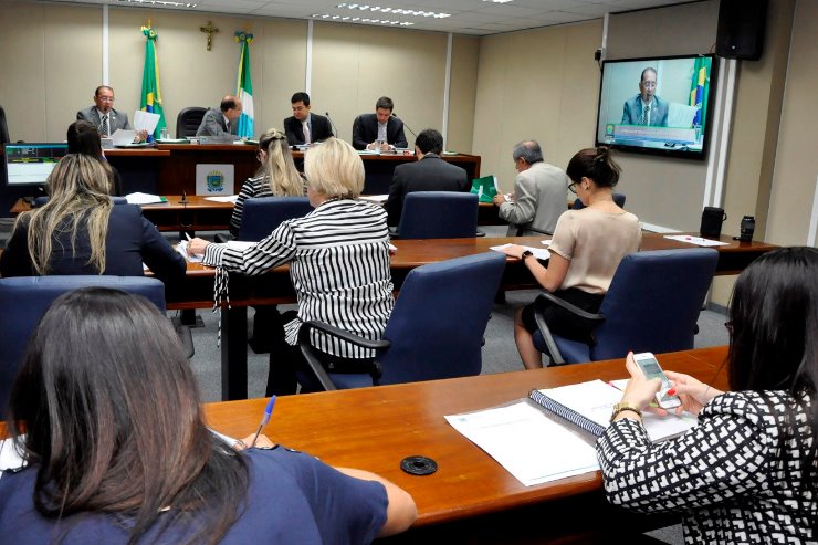 Imagem: A reunião da CCJR aconteceu na manhã desta quarta-feira, no Plenarinho Nelito Câmara