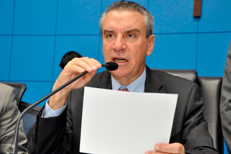 Imagem: Deputado Paulo Corrêa detalha ações do Legislativo durante entrevista à Rádio Assembleia 