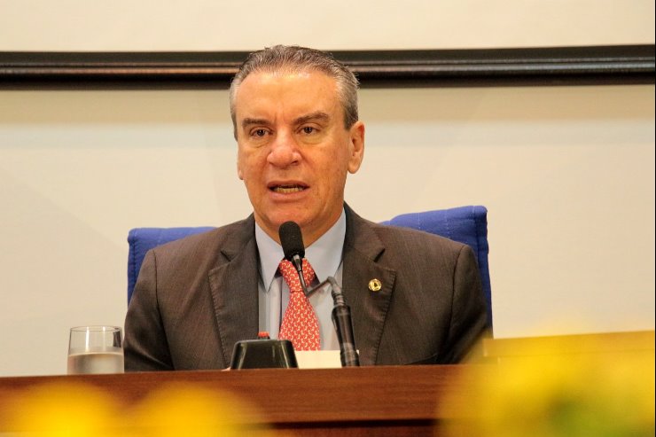 Imagem: Presidente Paulo Corrêa destacou a importância da capacitação dos servidores e sociedade em geral
