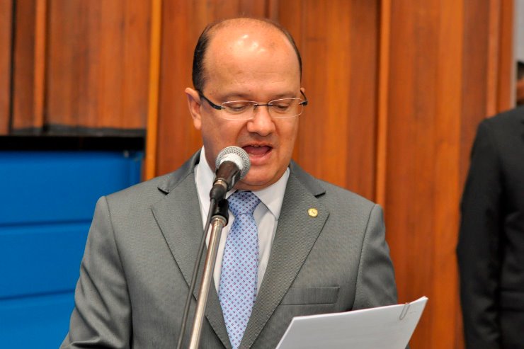 Imagem: Proposta de Barbosinha permite a presença de doulas em hospitais e casas de parto para atender as gestantes 