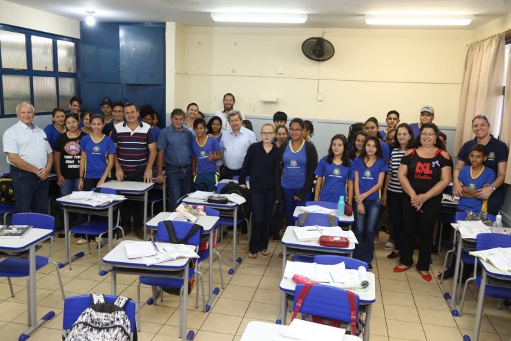 Imagem: Onevan foi recebido pela comunidade escolar da EM “Nilma Glória Gerace Gazineu”