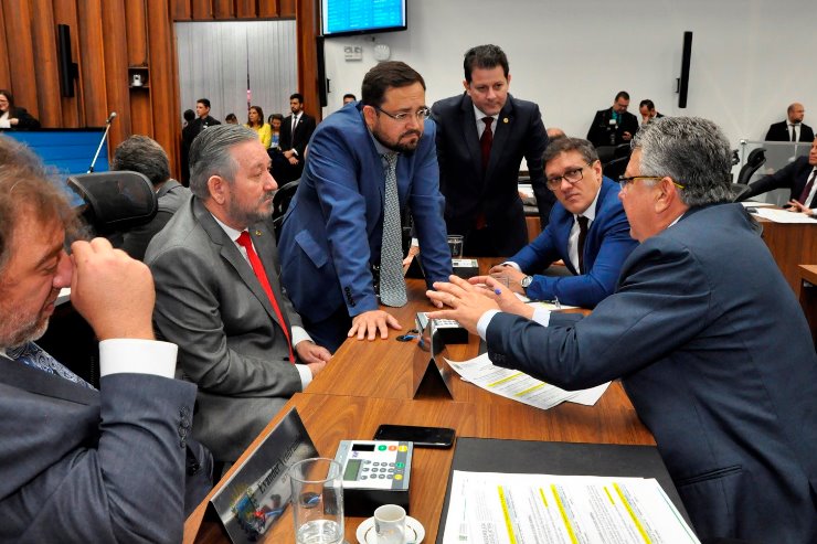 Imagem: Os deputados aprovaram ainda projetos que tratam de concessão de Títulos de Cidadão Sul-Mato-Grossense