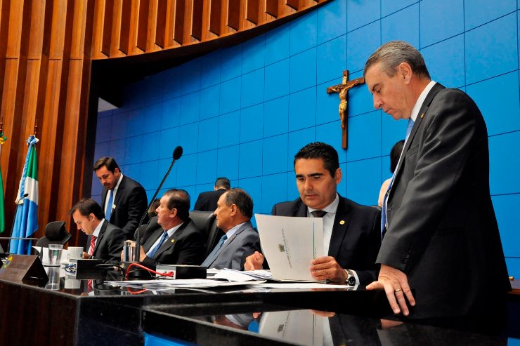 Imagem: Deputados estaduais da Assembleia Legislativa de Mato Grosso do Sul durante sessão ordinária na Casa de Leis