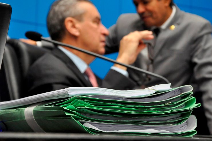 Imagem: Consta na pauta a apreciação da revisão dos vencimentos-base dos servidores do Ministério Público de MS