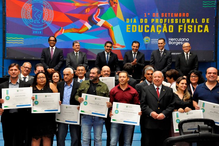 Imagem: Profissionais de Educação Física foram homenageados em sessão solene na Alems