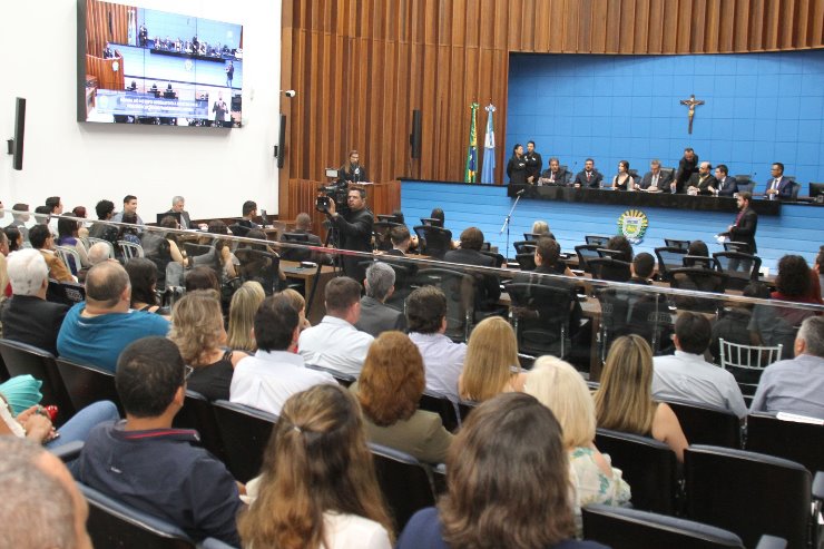 Imagem: Solenidade homenageou professores indicados por deputados estudantes do Parlamento Jovem
