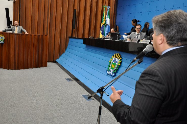 Imagem: Barbosinha retomou o debate sobre a CPI da Energisa na tribuna da Casa de Leis