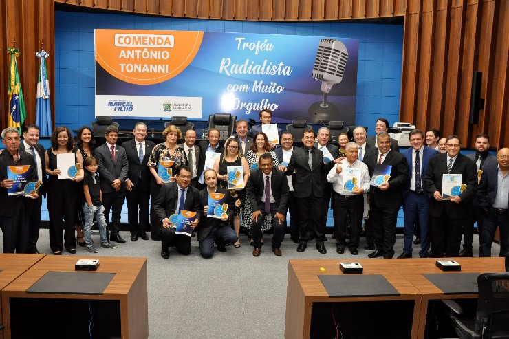 Imagem: Solenidade entregou Comenda e troféu Radialista com Muito Orgulho