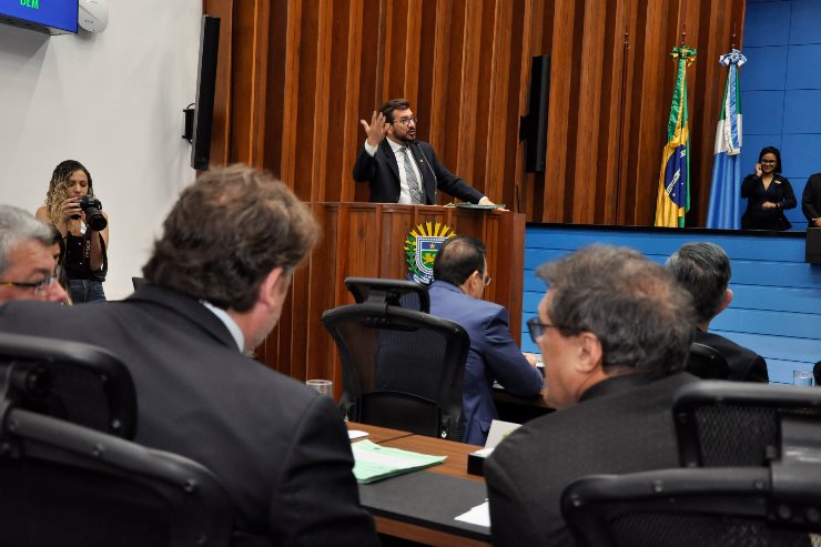 Imagem: Parlamentares durante sessão ordinária da Assembleia Legislativa de Mato Grosso do Sul