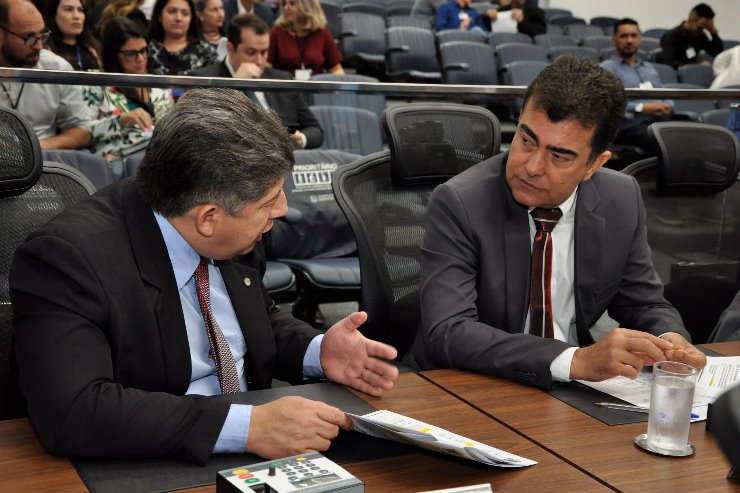 Imagem: Proposta é de autoria do deputado Marçal Filho (à direita da foto)