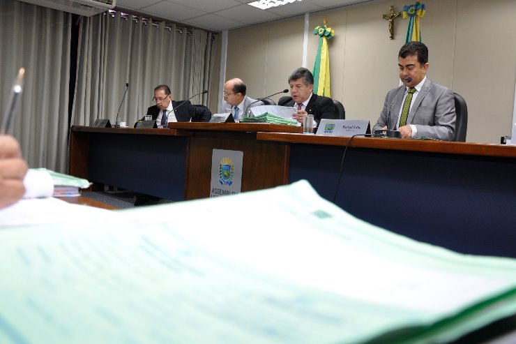 Imagem: Deputados realizaram a 47ª reunião da CCJR