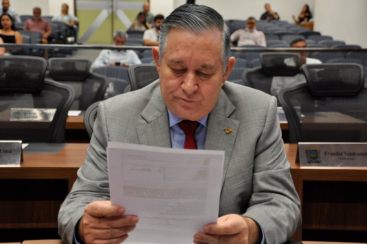 Imagem: Deputado Antônio Vaz apresentou duas propostas em sessão remota nesta quinta-feira