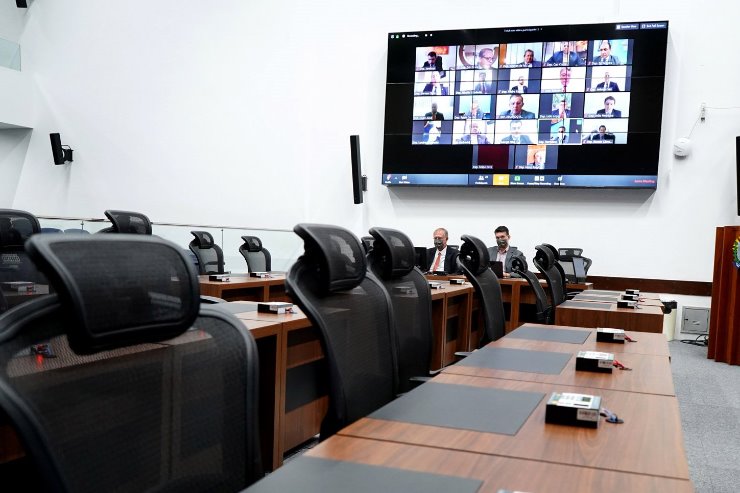Imagem: Deputados têm atuado de forma intensa, apresentando, discutindo e votando projetos de combate à Covid-19 durante sessões remotas