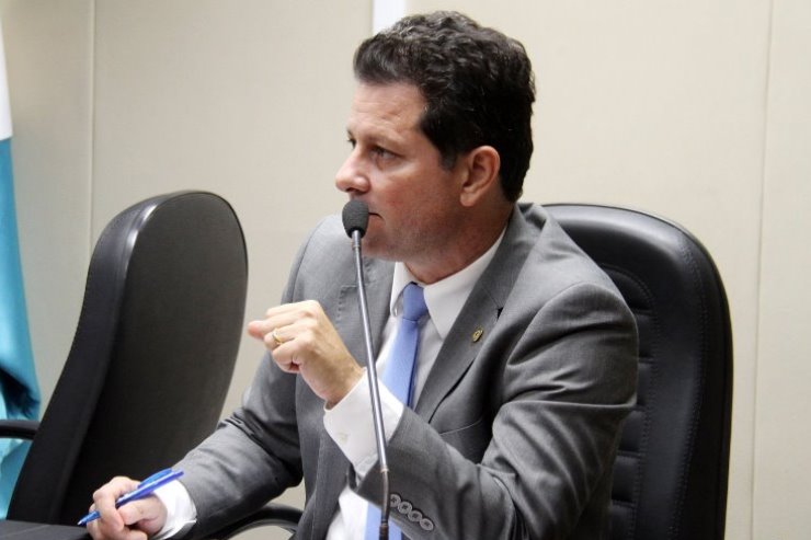 Imagem: Coordenador da Frente Parlamentar, deputado Renato Câmara reforçou importância a ação