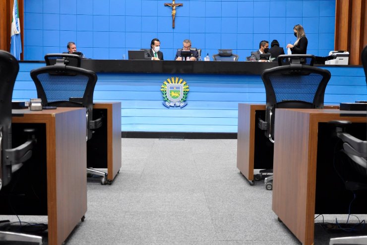 Imagem: Propostas são analisadas durante a sessão plenária realizada por videoconferência, e conduzida do Plenário, pela Mesa Diretora