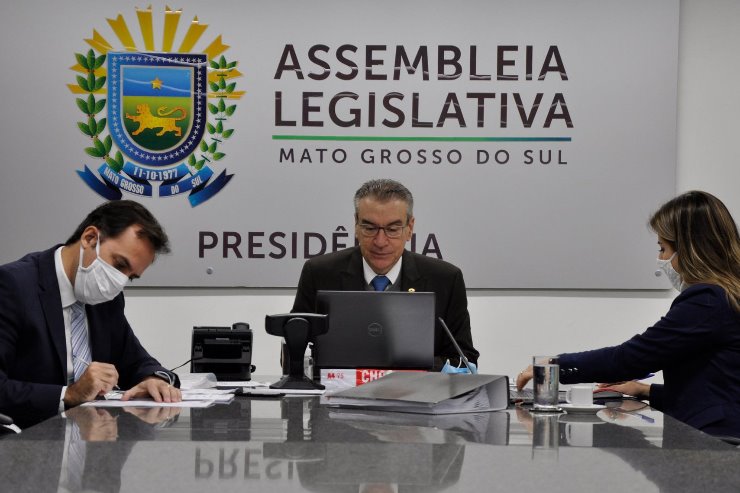 Imagem: Decreto Legislativo é assinado pelo presidente da Assembleia Legislativa, deputado Paulo Corrêa