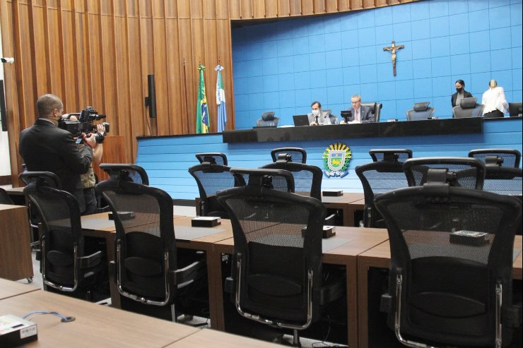 Imagem: A partir de hoje, as sessões remotas serão conduzidas do Plenário, pela presidência da ALEMS