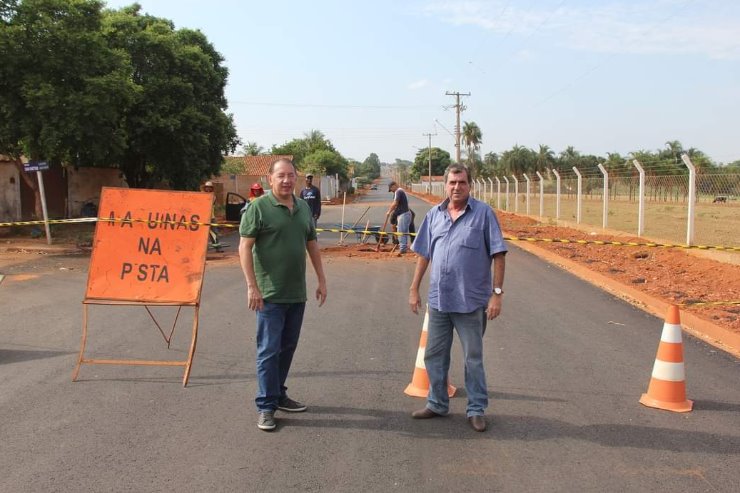 Imagem: Gerson e Robinho visitam obras de asfalto e drenagem